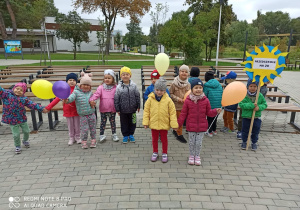 Pamiątkowe zdjęcie całej grupy na Przystani.
