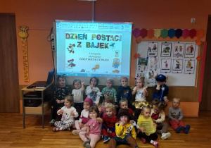 Pamiątkowe zdjęcie dzieci z grupy „Bąbelki”
