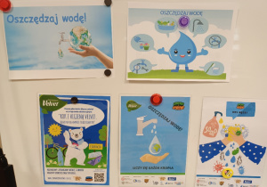 Plakaty pokazujące dane święto