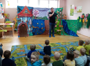 "Zaczarowane kalosze" - teatrzyk Arlekin