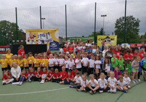 Pamiątkowe zdjęcie wszystkich uczestników turnieju „Brzdąc Cup 2023”.