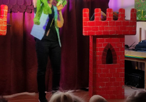 Przedstawienie teatralne „Profesor Pacyna i jego rodzina”.
