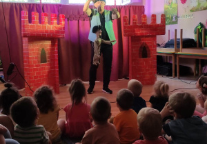 Przedstawienie teatralne „Profesor Pacyna i jego rodzina”.