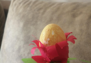 Jajeczko w tulipanie wykonane przez Krzysia